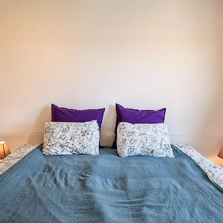 Apartment Pastels - 2bd In Trinity With Underground Parking By Flat Mаnager