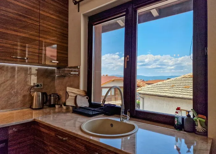 Pastels - 2bd In Trinity With Underground Parking By Flat Mаnager Lägenhet *